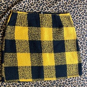 Plaid yellow & black skirt
